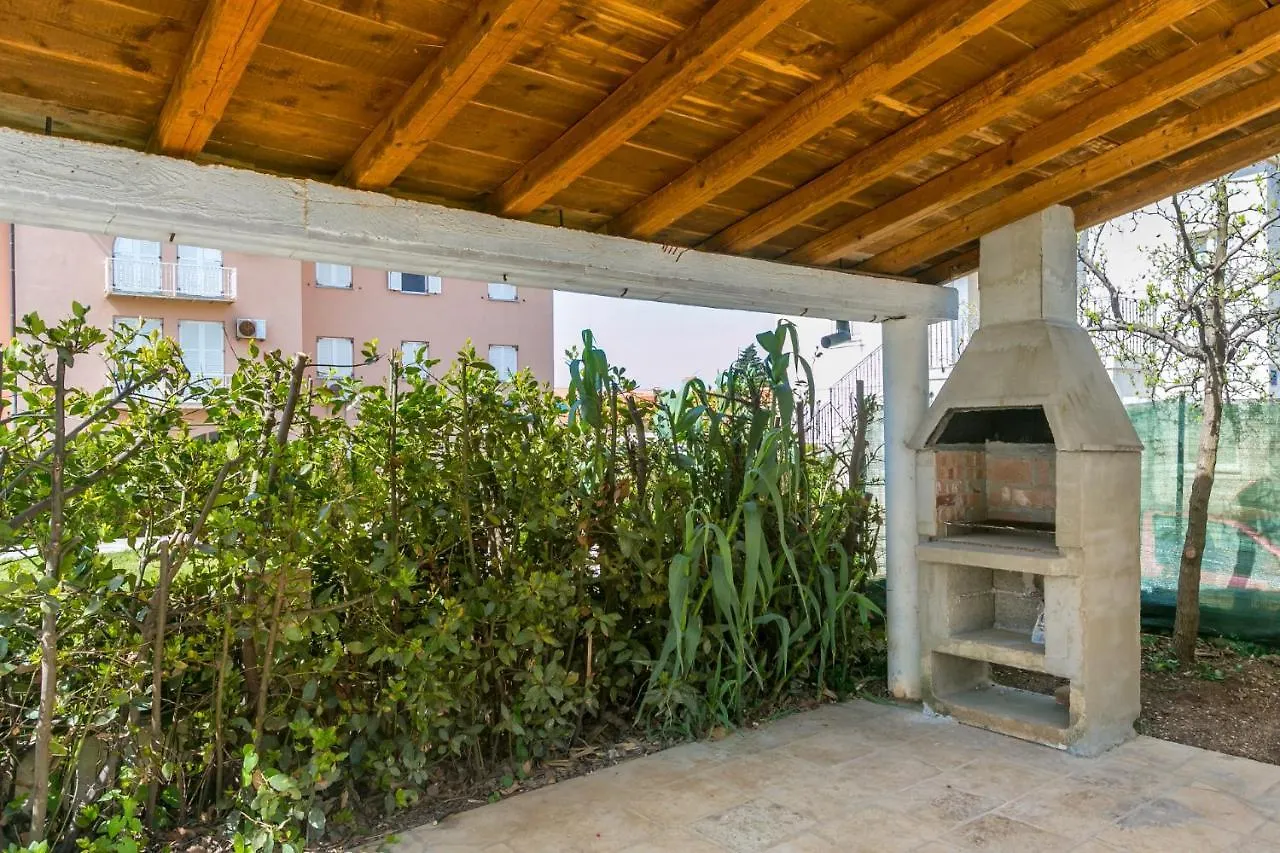 Cuki Bungalow Apartment Medulin Croatia
